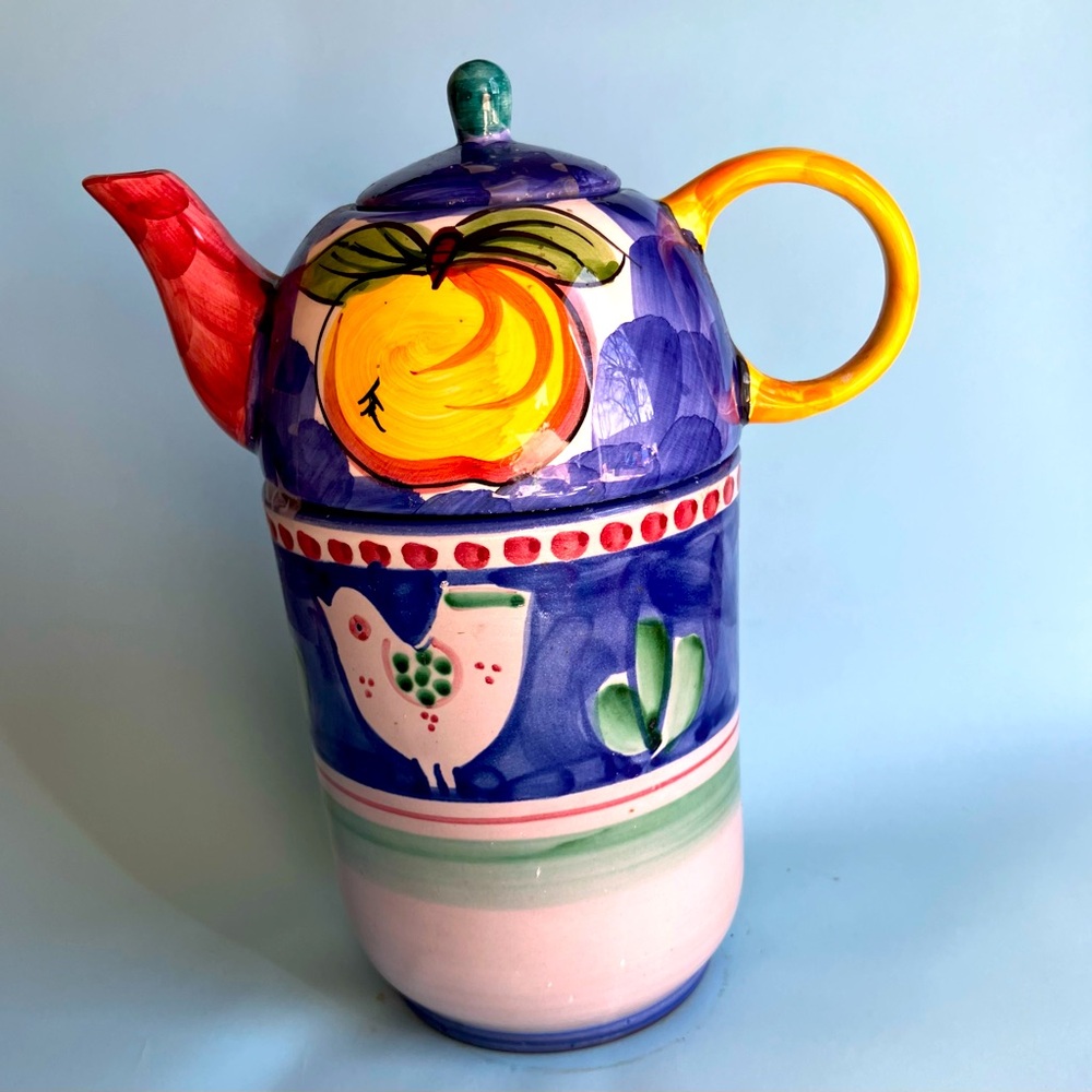 Italian VIETRI Compangna Pattern Sungle Teapot and Mug.